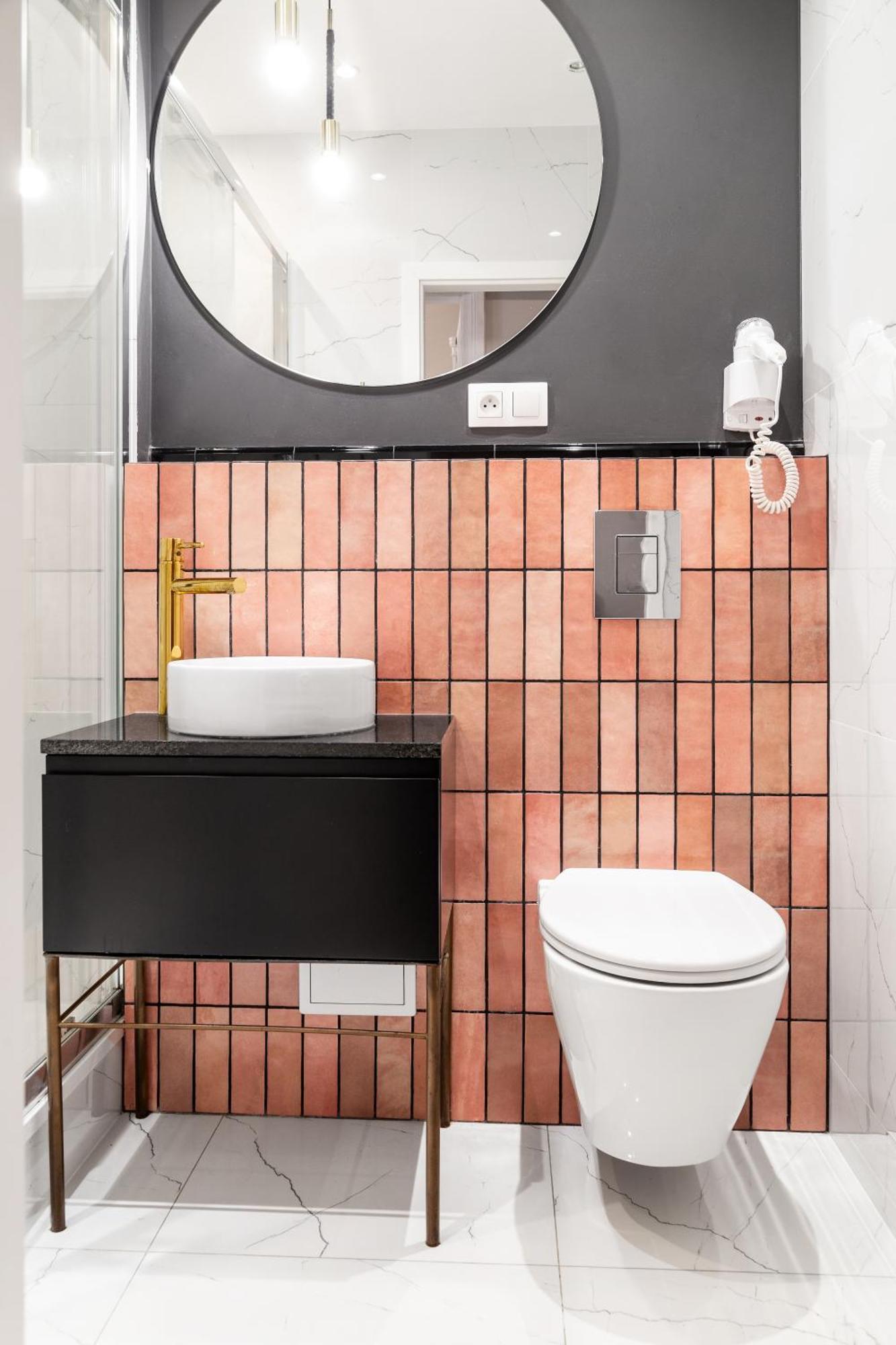 Househost Apartment: Lazarza Ii Street Apartment